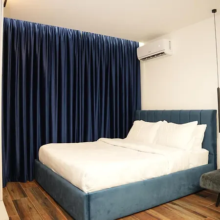 Azure Luxe 2 Apartament Tirana